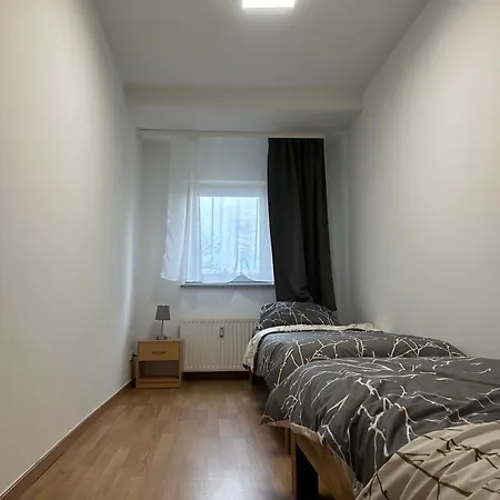 Apartment 3 Raumwohnung Zentrum Ost A14 *